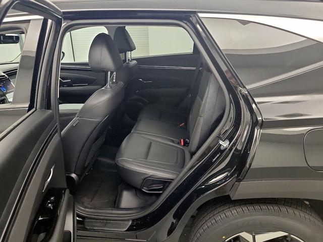 Photo of 2023 Black Hyundai TUCSON
