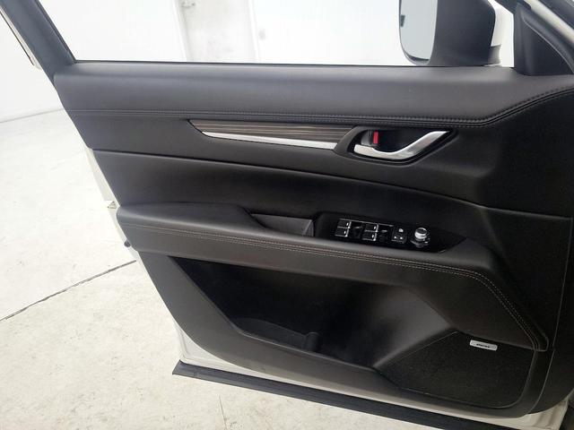 Photo of 2021 White Mazda CX-5
