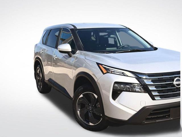 Photo of 2024 Brilliant Silver Metallic Nissan Rogue