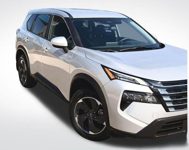 Photo of 2024 Brilliant Silver Metallic Nissan Rogue