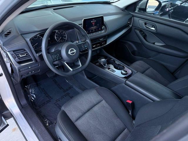Photo of 2024 Brilliant Silver Metallic Nissan Rogue