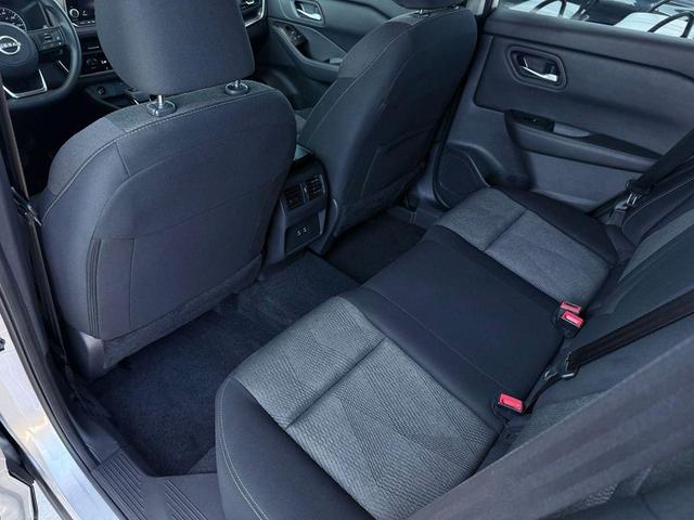 Photo of 2024 Brilliant Silver Metallic Nissan Rogue