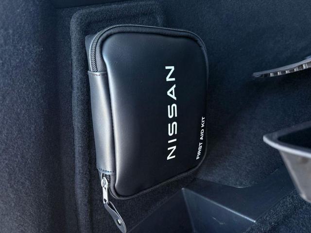 Photo of 2024 Brilliant Silver Metallic Nissan Rogue
