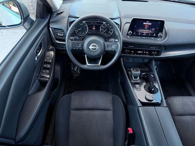 Photo of 2024 Brilliant Silver Metallic Nissan Rogue
