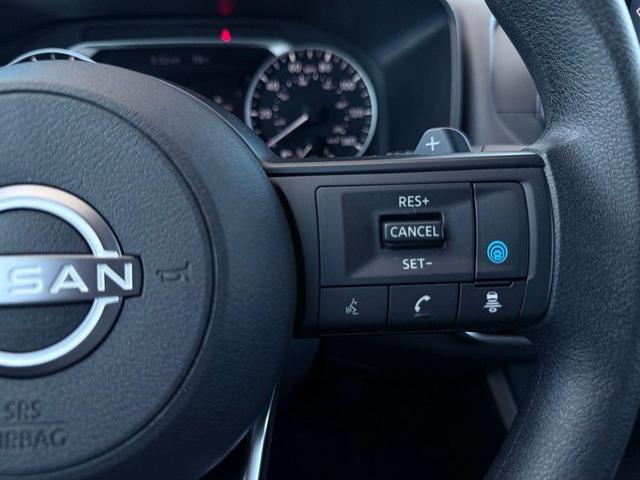 Photo of 2024 Brilliant Silver Metallic Nissan Rogue