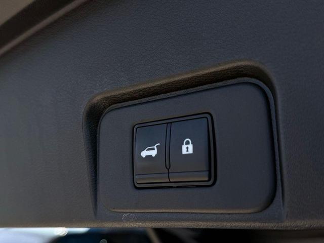 Photo of 2024 Brilliant Silver Metallic Nissan Rogue