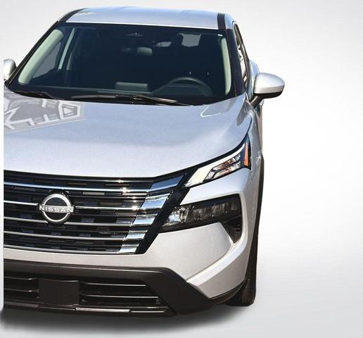 Photo of 2024 Brilliant Silver Metallic Nissan Rogue