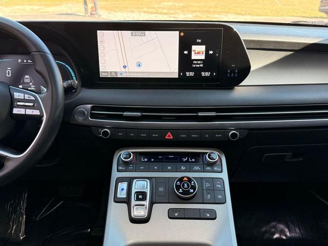 Photo of 2023 Abyss Black Pearl Hyundai PALISADE