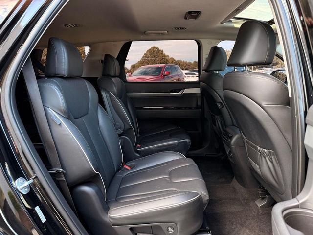 Photo of 2023 Abyss Black Pearl Hyundai PALISADE