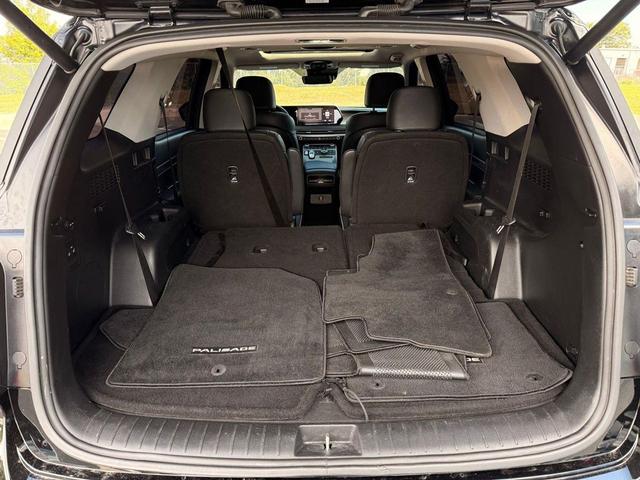 Photo of 2023 Abyss Black Pearl Hyundai PALISADE