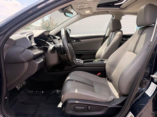 Photo of 2020 Dark Blue Honda Civic