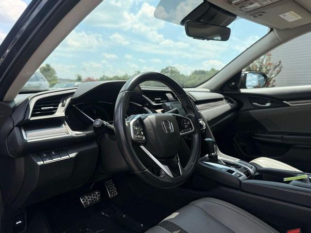 Photo of 2020 Dark Blue Honda Civic