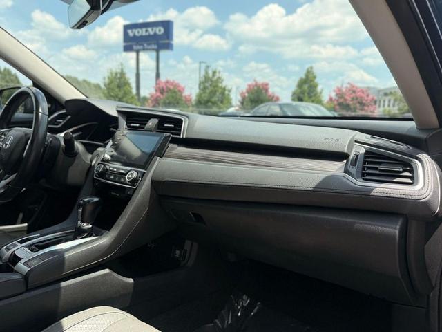 Photo of 2020 Dark Blue Honda Civic