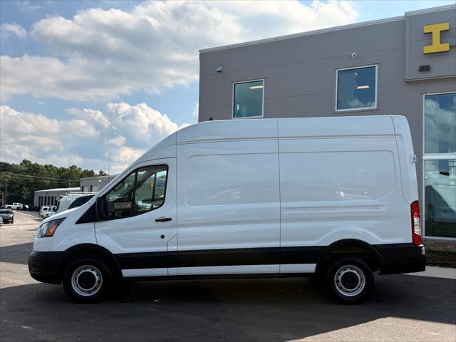 Photo of 2023 Oxford White Ford Transit-250