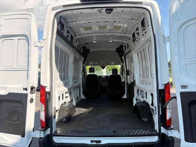 Photo of 2023 Oxford White Ford Transit-250