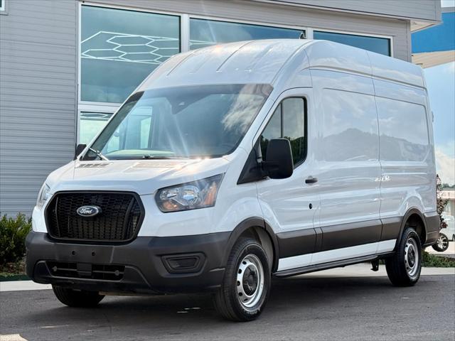 Photo of 2023 Oxford White Ford Transit-250