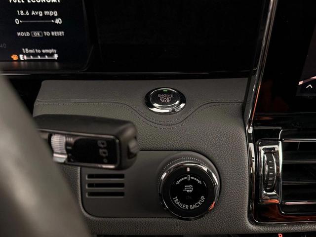 Photo of 2021 Infinite Black Lincoln Navigator