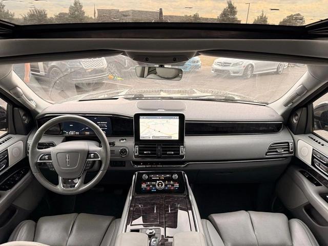 Photo of 2021 Infinite Black Lincoln Navigator