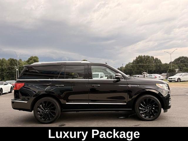 Photo of 2021 Infinite Black Lincoln Navigator
