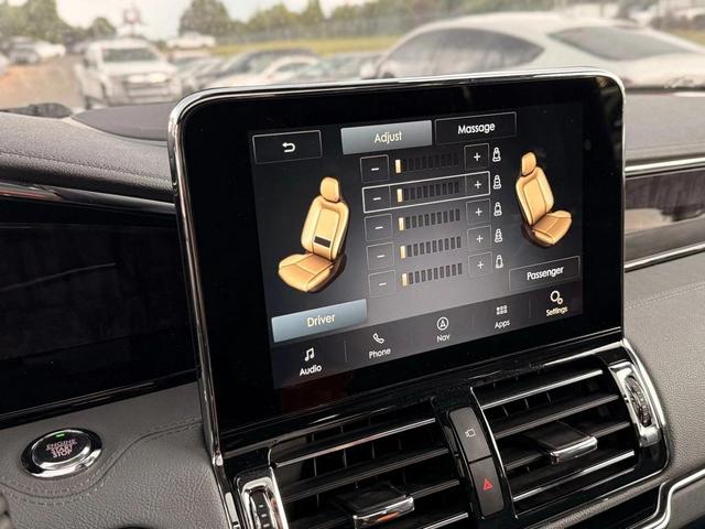 Photo of 2021 Infinite Black Lincoln Navigator