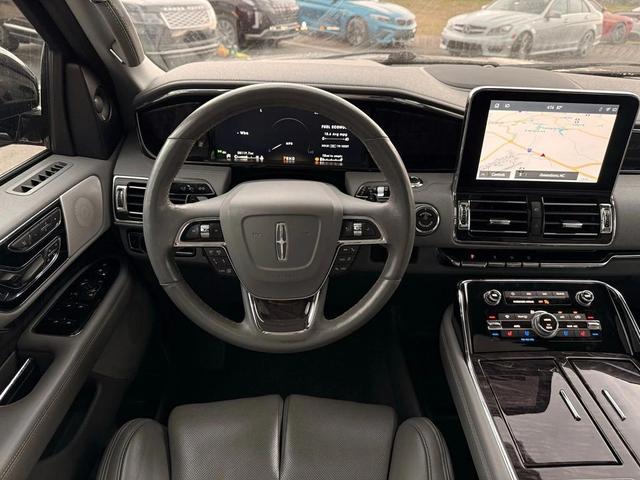 Photo of 2021 Infinite Black Lincoln Navigator