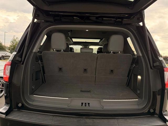 Photo of 2021 Infinite Black Lincoln Navigator