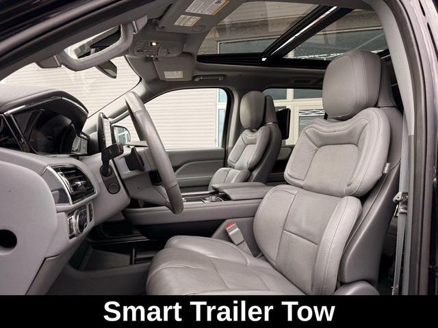 Photo of 2021 Infinite Black Lincoln Navigator