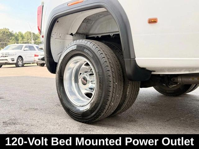 Photo of 2021 Summit White GMC Sierra 3500