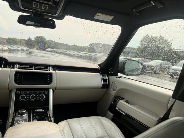 Photo of 2016 Gray Land Rover Range Rover