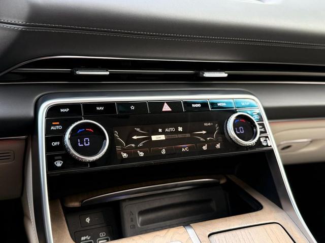 Photo of 2023 Pewter Genesis GV80