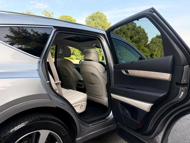 Photo of 2023 Pewter Genesis GV80