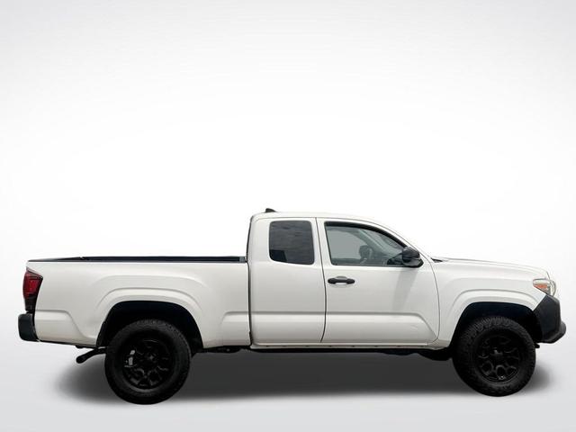 Photo of 2019 Super White Toyota Tacoma