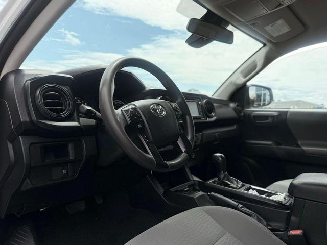 Photo of 2019 Super White Toyota Tacoma