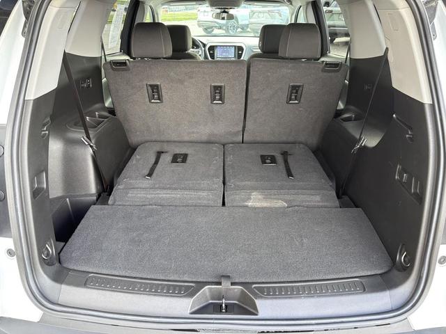 Photo of 2021 Summit White GMC Acadia