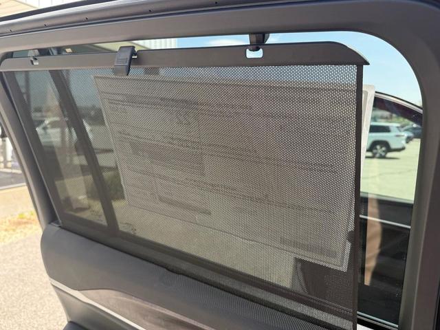 Photo of 2025 Silver Zynith Jeep Grand Cherokee