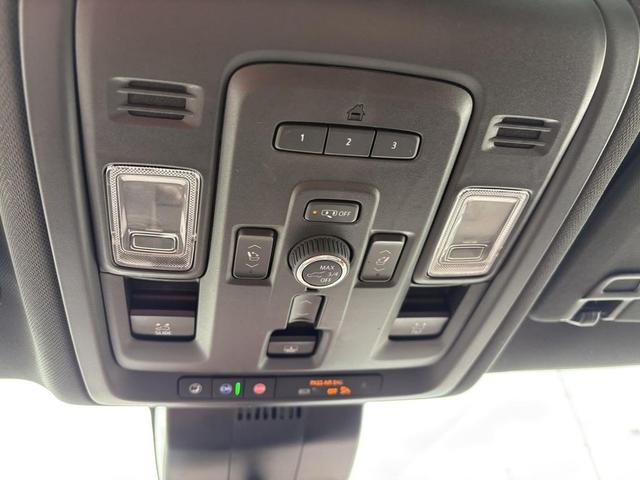 Photo of 2023 Iridescent Pearl Tricoat Chevrolet Tahoe