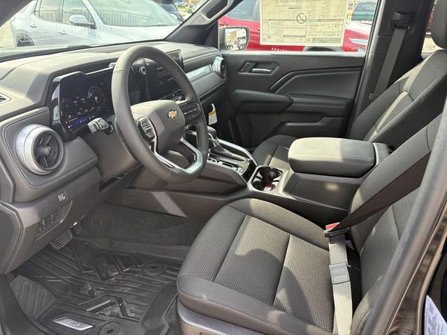 Photo of 2025 Black Chevrolet Colorado