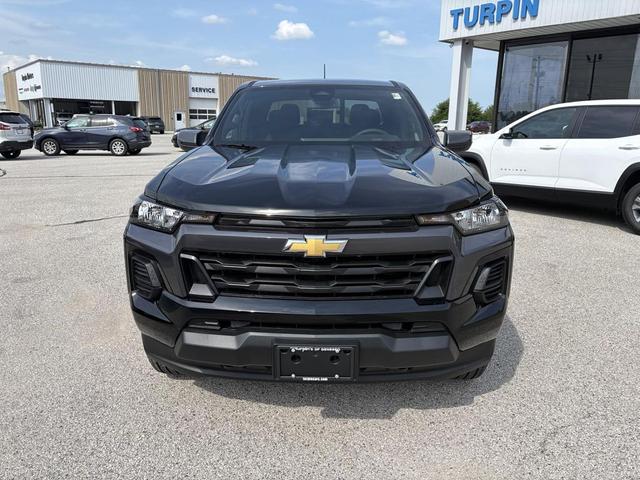 Photo of 2025 Black Chevrolet Colorado