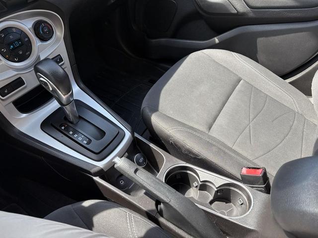 Photo of 2015 Alpine White Clear Coat Ford Fiesta