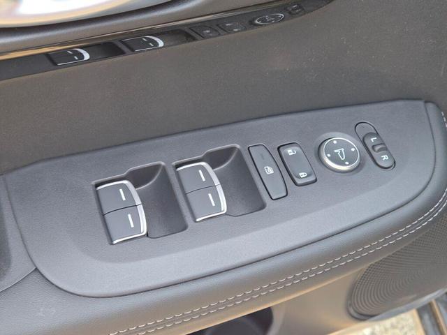 Photo of 2025 Urban Gray Pearl Acura ADX