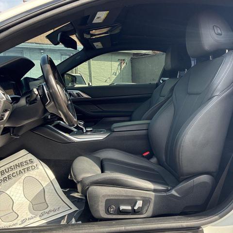 Photo of 2021 Alpine White BMW M440