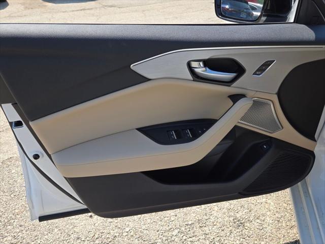 Photo of 2025 Platinum White Pearl Acura TLX