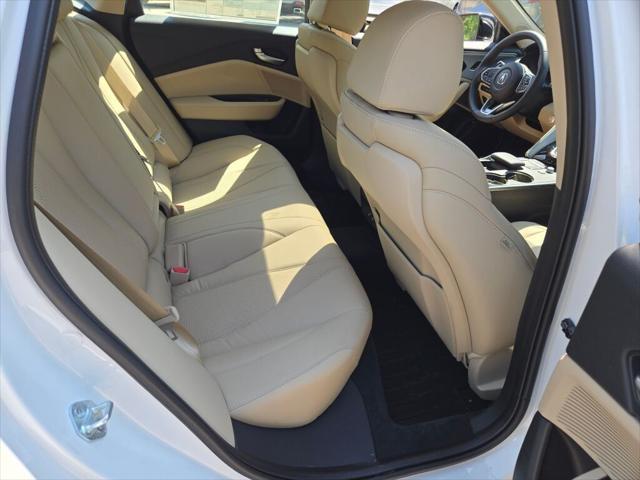 Photo of 2025 Platinum White Pearl Acura TLX
