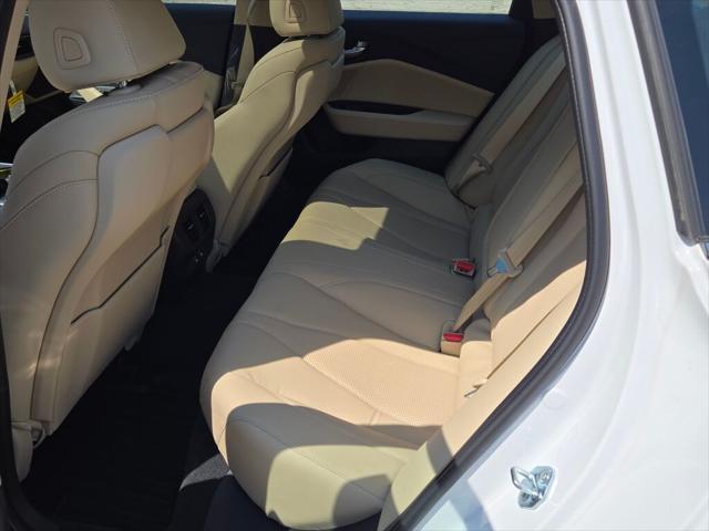 Photo of 2025 Platinum White Pearl Acura TLX