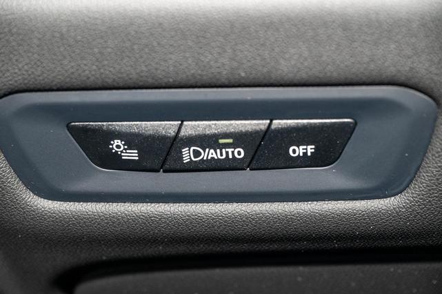 Photo of 2024 White BMW X5 PHEV