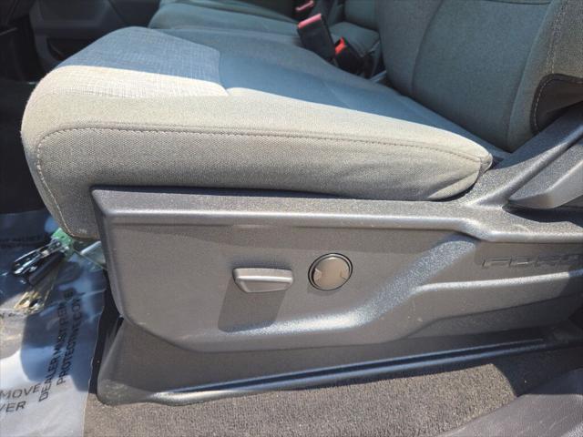 Photo of 2024 Oxford White Ford F-250