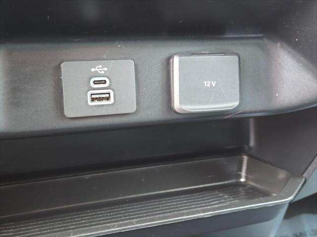 Photo of 2024 Oxford White Ford F-250