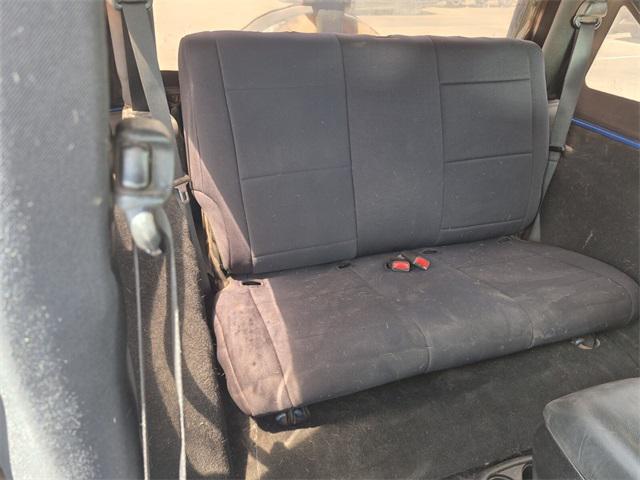 Photo of 2015 Hydro Blue Pearl Coat Jeep Wrangler