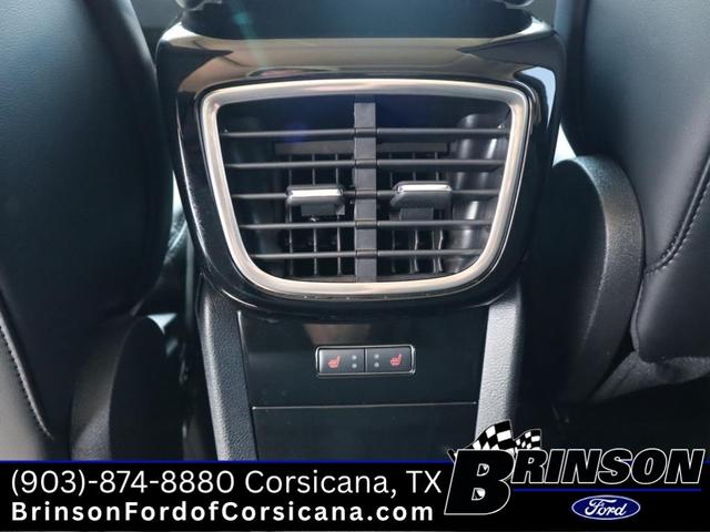 Photo of 2023 Ceramic Pearl Metallic Tinted Clearcoat Lincoln Nautilus