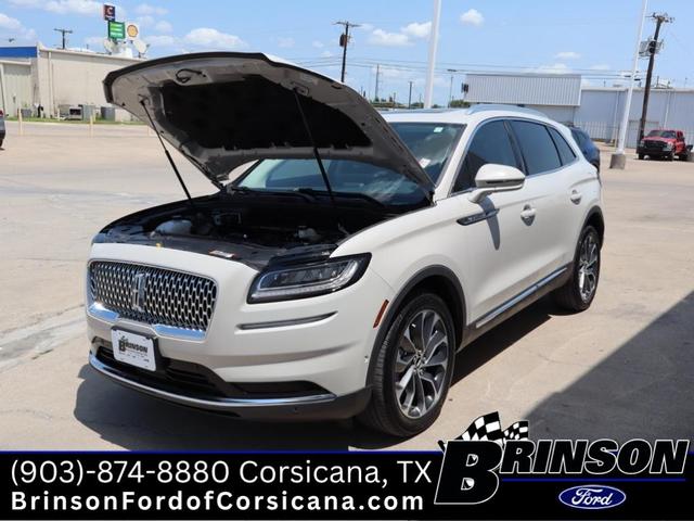 Photo of 2023 Ceramic Pearl Metallic Tinted Clearcoat Lincoln Nautilus